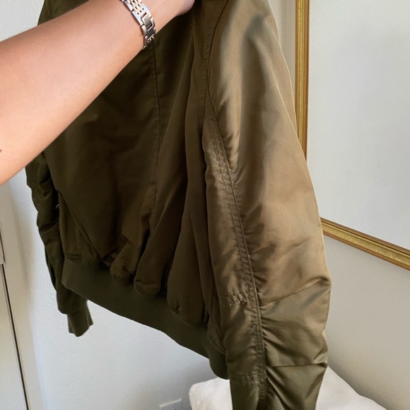 Olive bomber jacket - Picture 2 of 2